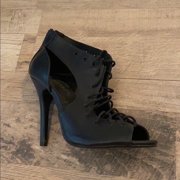 NEW NastyGal Black/Dark Purple High heels, size 8 - Picture 2 of 5